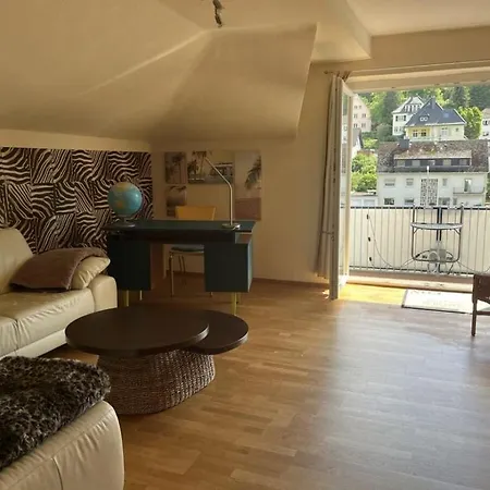 In With Balcony 度假居