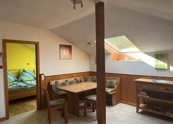 度假居 In With Balcony *