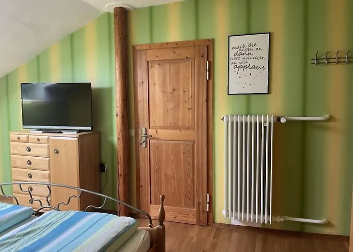 In With Balcony 博帕德