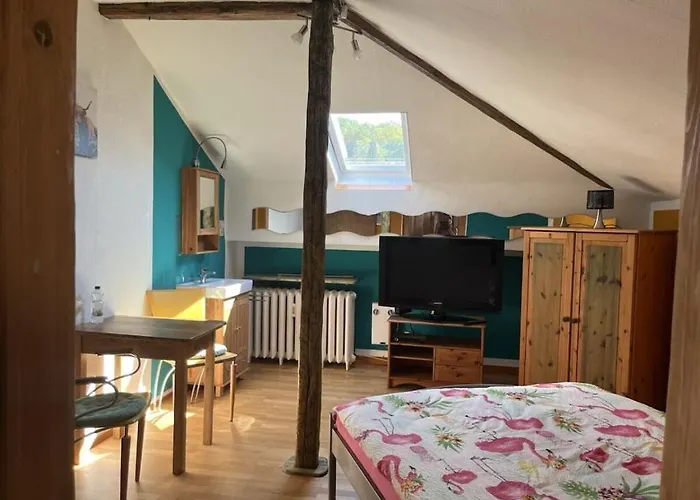 In With Balcony 度假居 博帕德